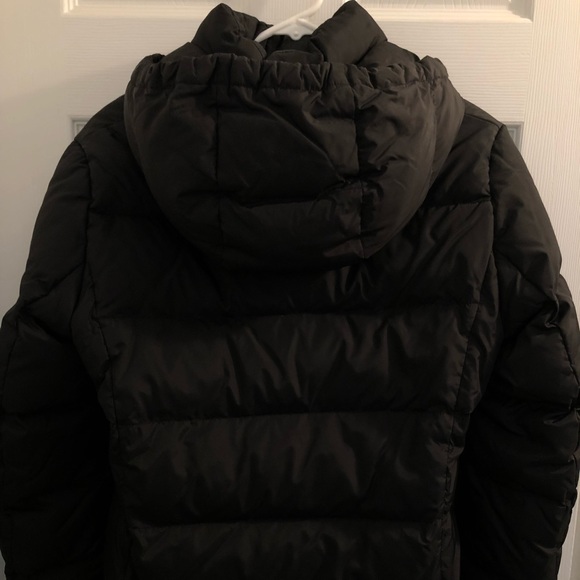 Burberry Puffer Jacket - Picture 4 of 8